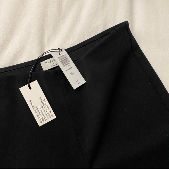 Aritzia | Babaton Duncan Shorts - Picture 7 of 7